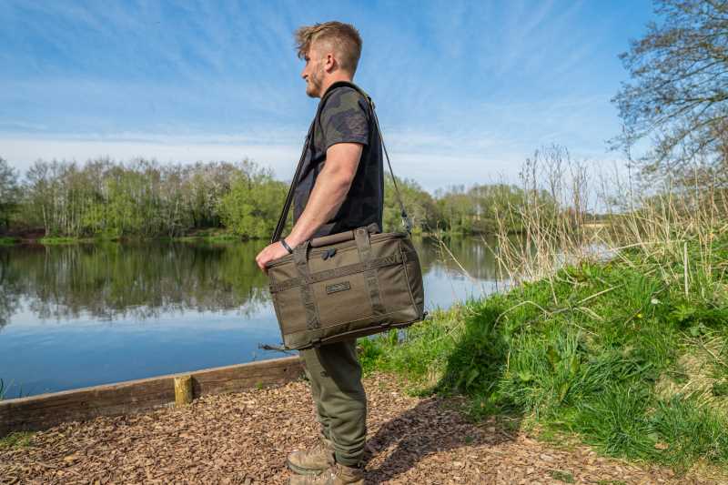 a0430051 compound standard carryall ls 02 Geanta Avid Carp Compound Carryall Standard - imagine 4
